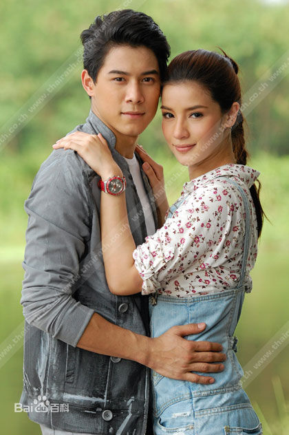 p>婉娜拉·宋提查(vill ),1989年4月10日出生于泰国曼谷,泰国女演员
