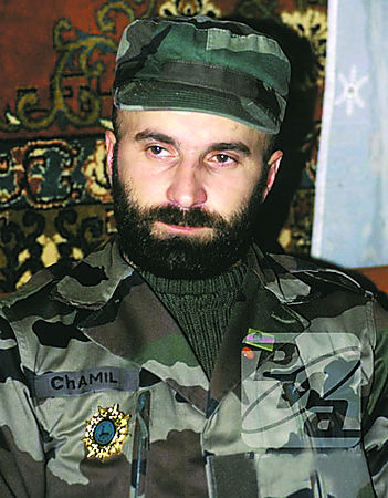 巴萨耶夫是 a target="_blank" href="/item/车臣非法武装/3721134"