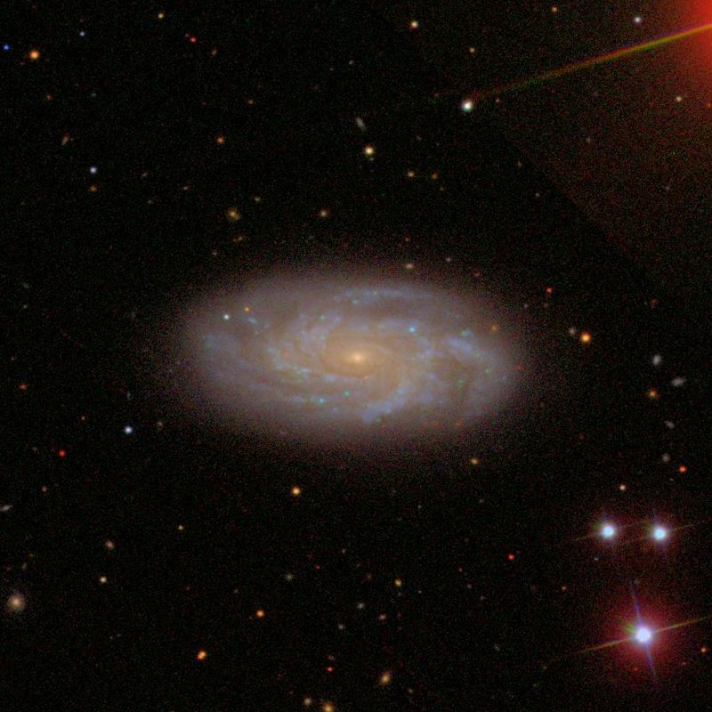  p>ngc 2742是位于大熊座的一个星系.它的赤经为 97.