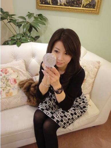 在日本某杂志举办" a href="#" data-lemmaid="8156350">美魔女 /a>