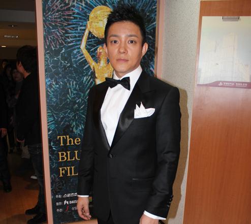  p>李凡秀 i>(         ,lee bumsoo) /i>,1970年1月3日出生于韩国忠