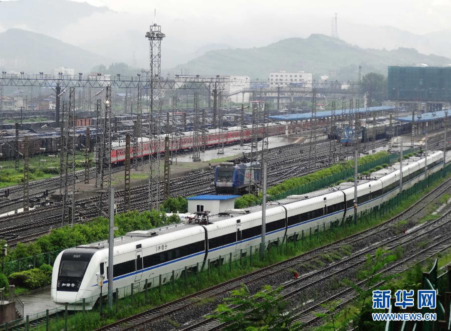  p>达成铁路(dazhou-chengdu railway)东起四川省 a target="_blank"
