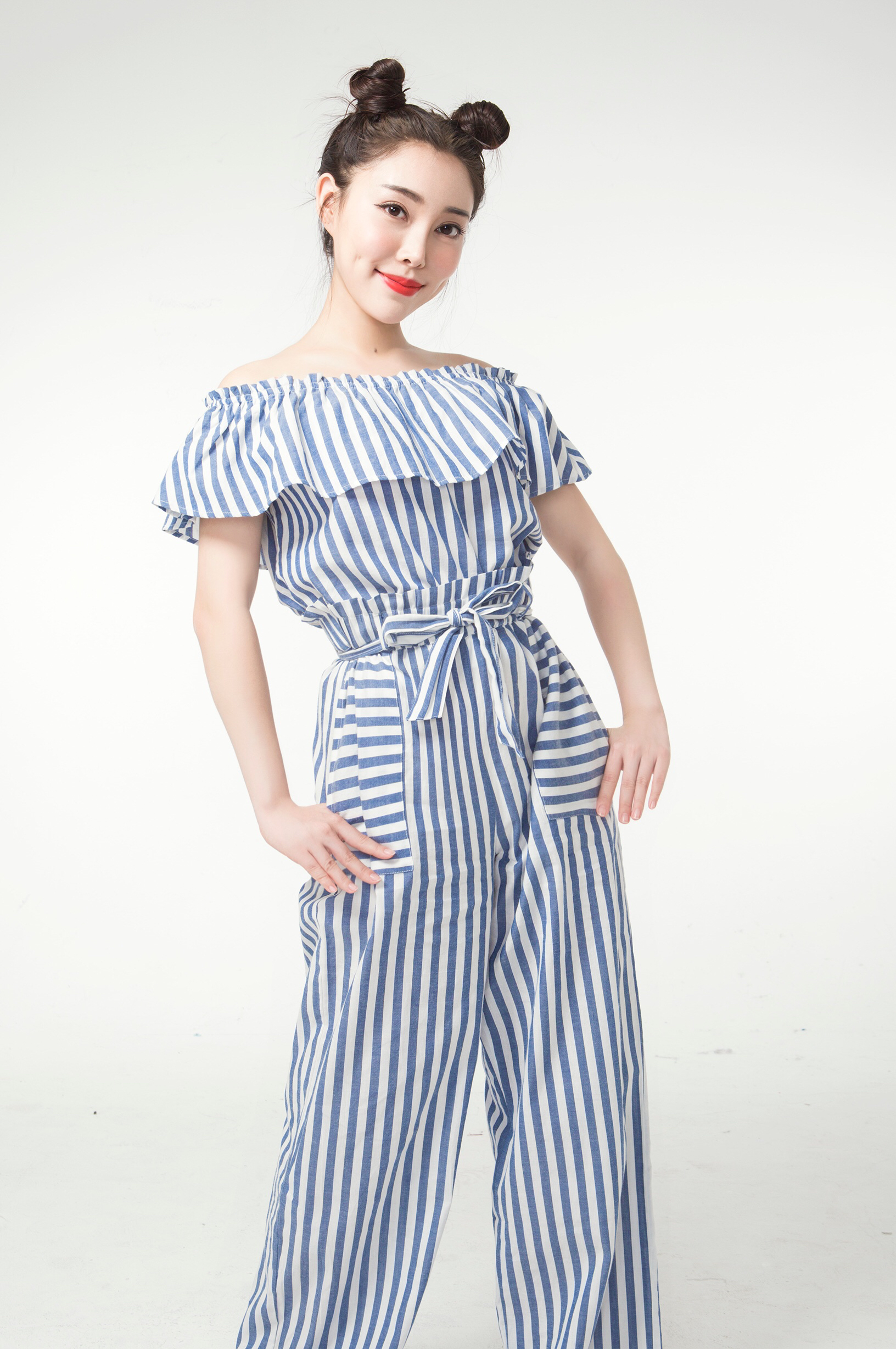  p>王子唯,1996年11月2日出生于吉林省吉林市,毕