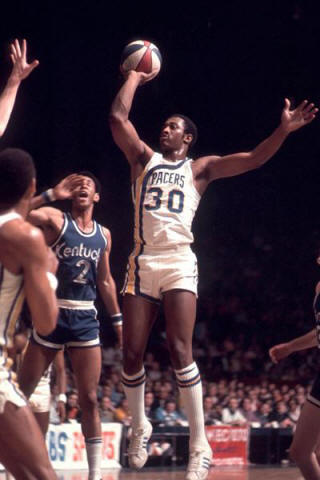  p>乔治·麦金尼斯(george mcginnis),1950年8月12日出生于美国 a