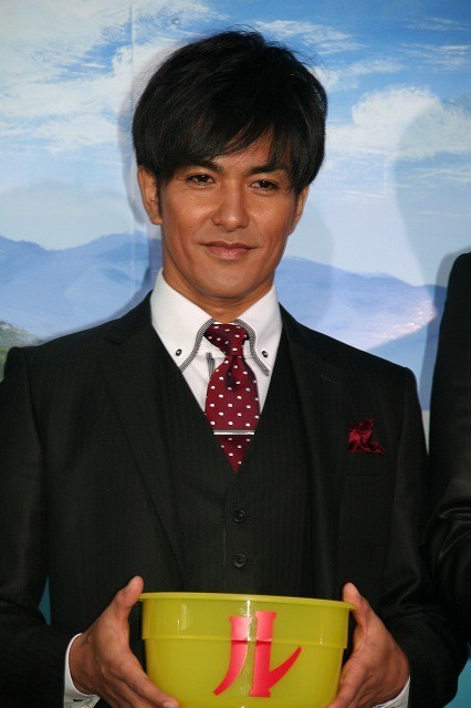 桥本裕志担任编剧,阿部宽,上户彩,北村一辉