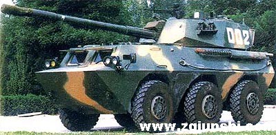 87式100毫米6x6轮式自行反坦克炮