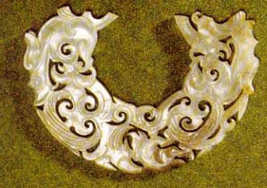  p>燔玉,汉语词语,拼音是fán yù,意思是指古代祭天神之玉. /p>