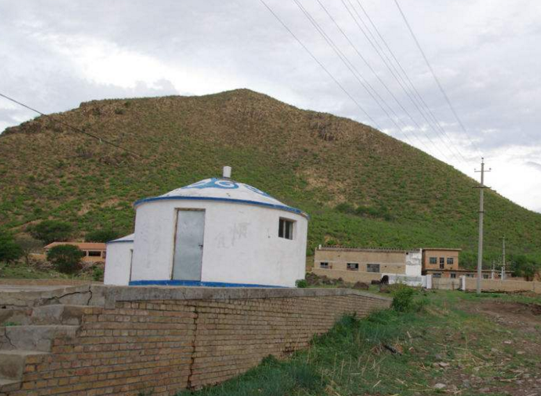  p data-id="gnb6s6fmnf">达力加山位于甘南藏族自治州夏河县甘加乡