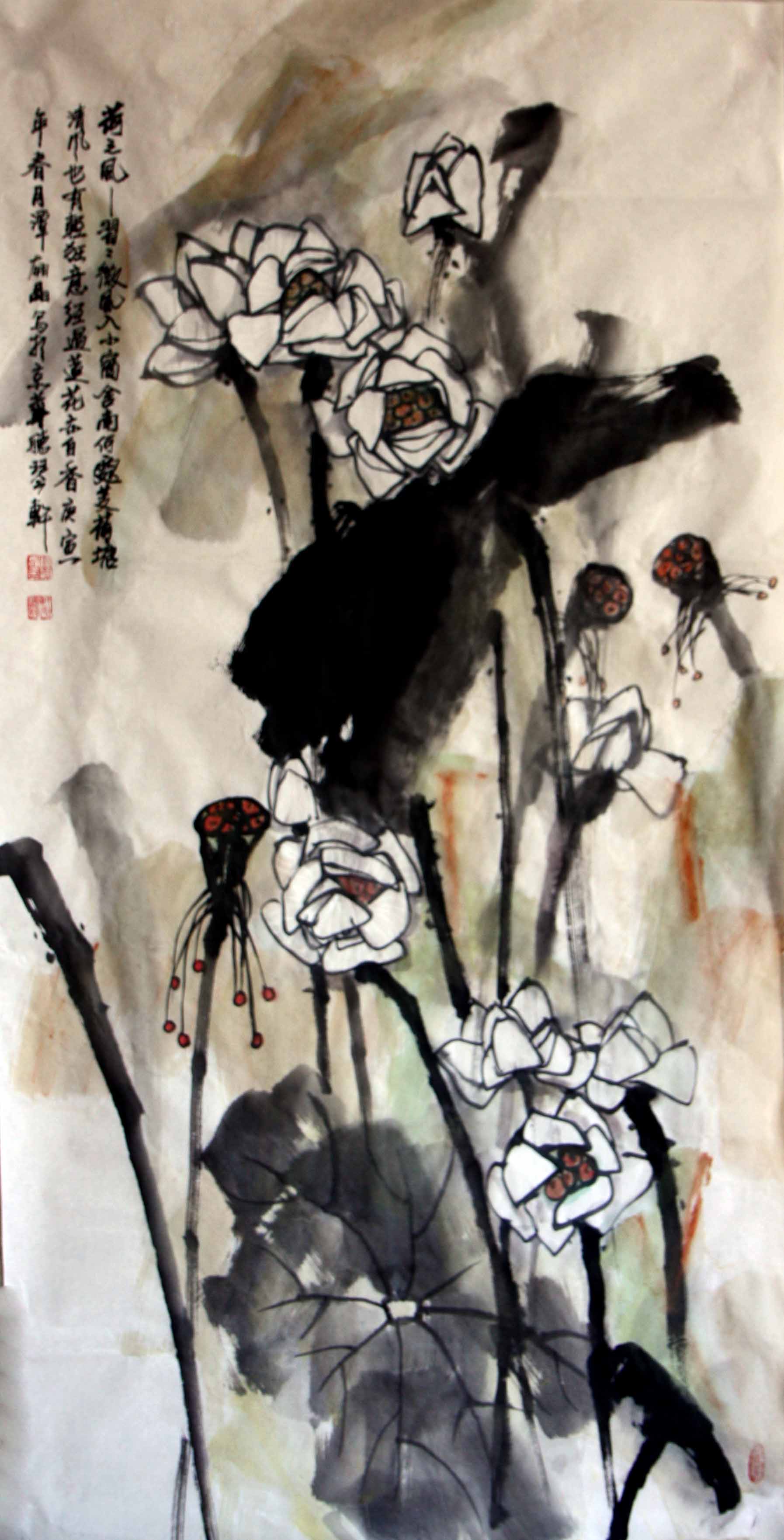 (谭红晶)早年毕业于解放军军医学院,后就读于中央美术学院国画系