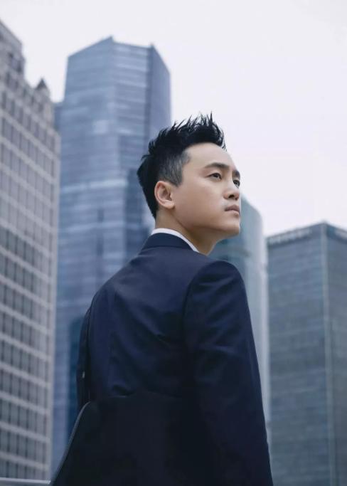 本周六《河之洲》邀你提问刘同，15位“媒体观察员”火热报名中_百科TA说