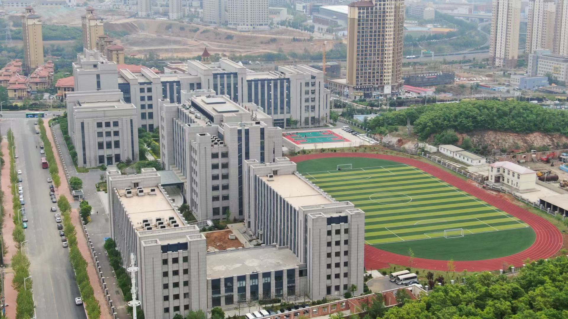 大连明德高级中学