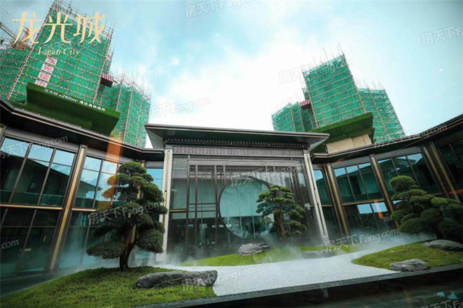 id="gnbtu8g9c0">坐落于河源市河源大道与创业大道交汇处的龙光城