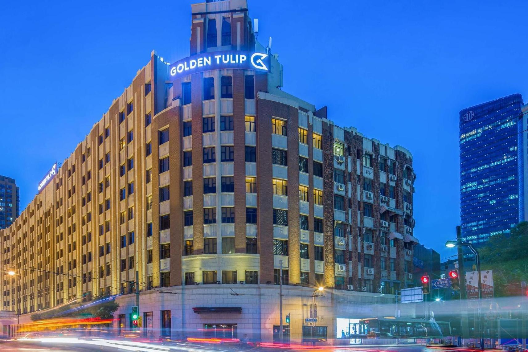  p>新亚大酒店创始于1934年,楼高9层,地处市中心 a target="_blank"