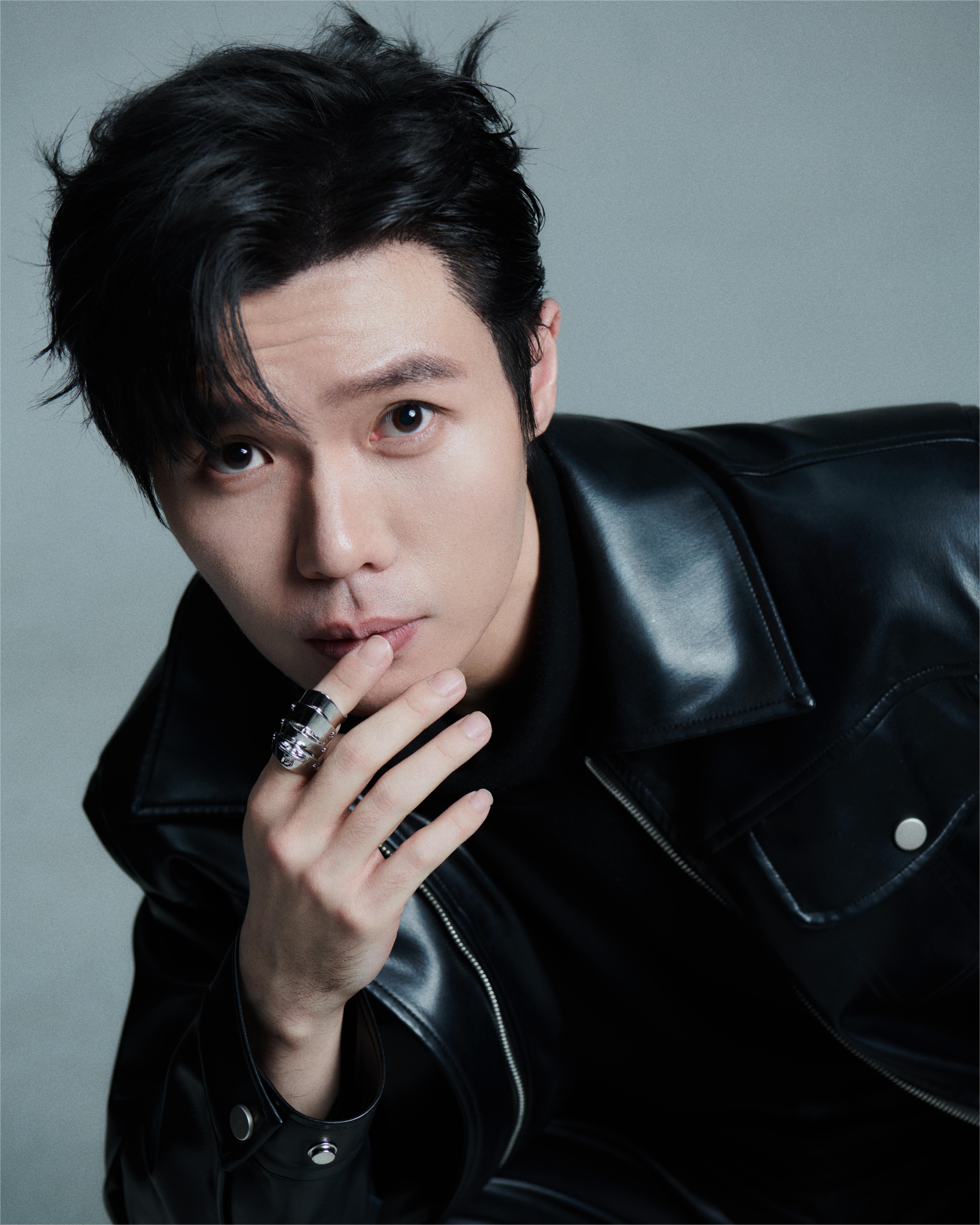  p data-id="gnbkcqrufa">左凌峰,1991年5月10日出生于北京市,毕业于 