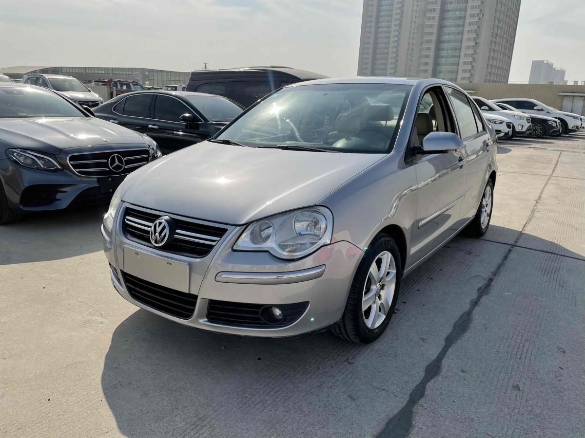  p>polo 2008款劲取 1.4l 自动雅致版是最高车速为172的4门5座三厢车.