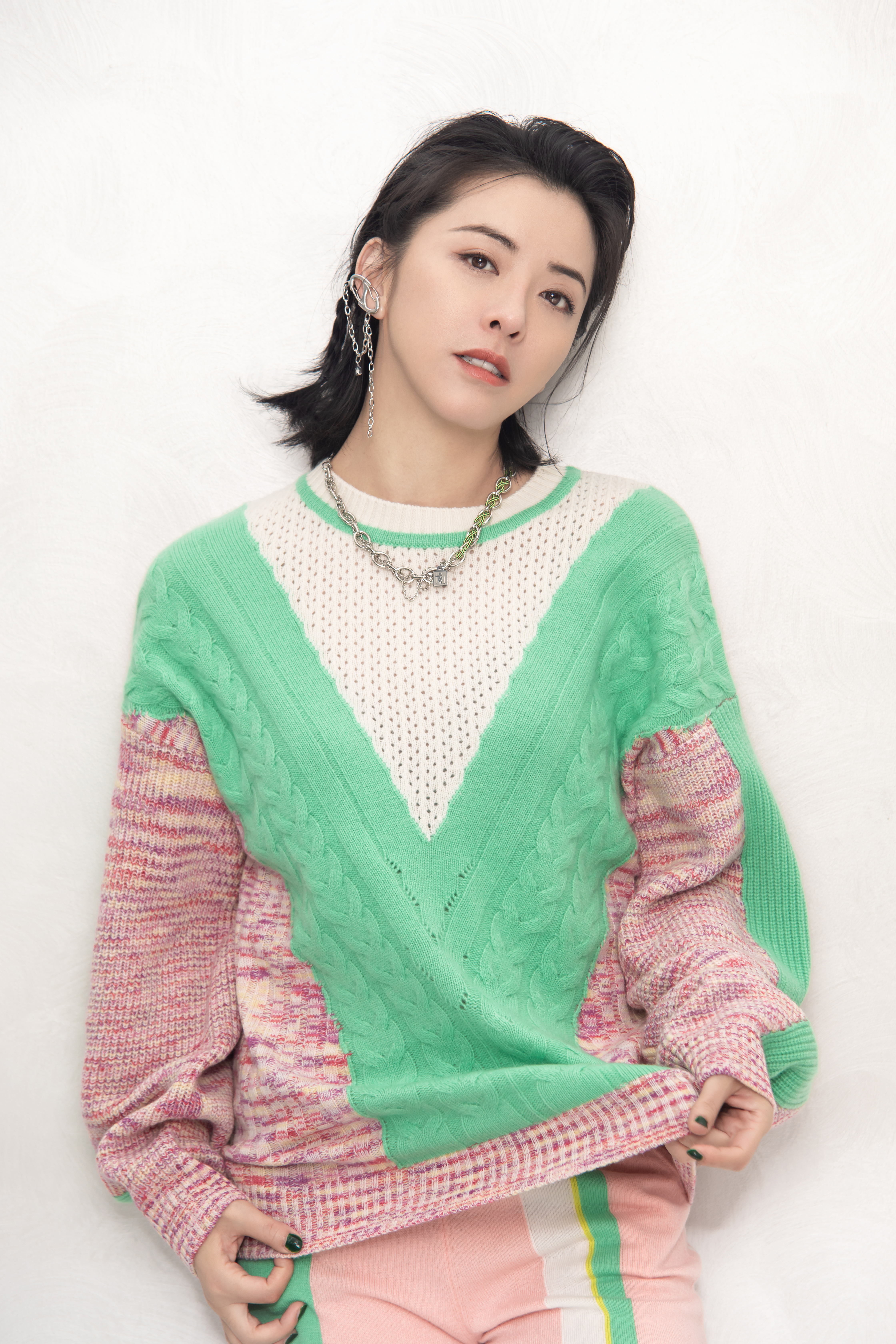  p>黄小蕾,1981年5月18日出生于重庆市万州区,中国内地女演员,主持人.