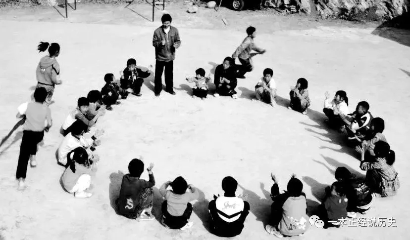 谁的童年里没有玩过丢手绢游戏呢？_百科TA说