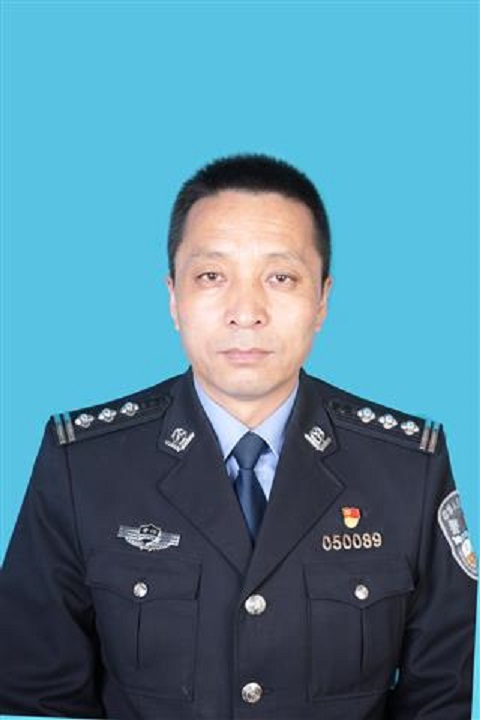  /p> p>现任青海省海晏县政府副县长,公安局党委书记,公安 span class