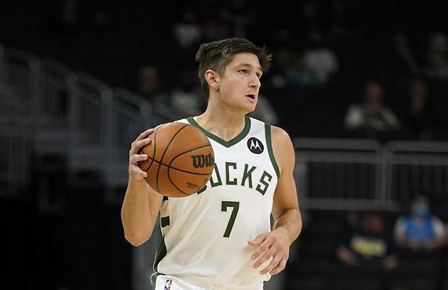  p data-id="gnbr64yhgb">格雷森·艾伦(grayson allen),1995年10月8