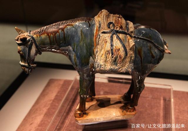 中国　唐代　藍釉俑　猫　珍品　I40-3 幽蓝胜碧空——唐三彩蓝釉器物鉴赏_蓝色_中国_馆藏