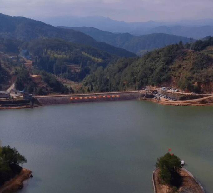  p>镇前镇,隶属于福建省南平市政和县,地处 a target="_blank" href="