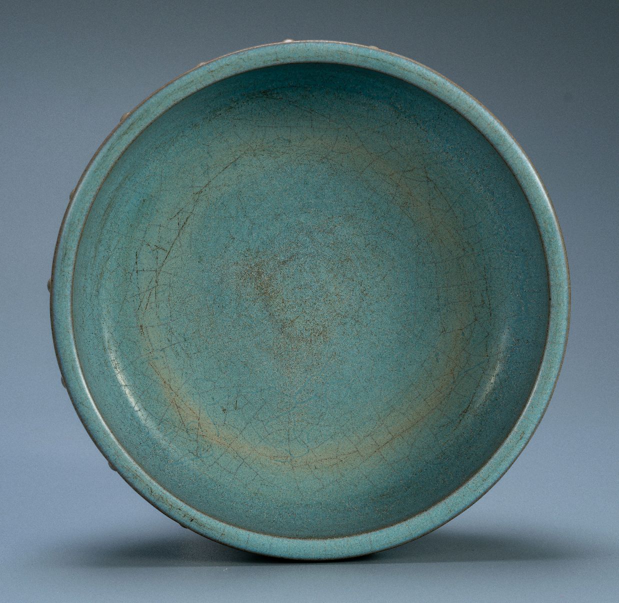 北京禾谷2020年秋拍‖明–钧窑天青釉鼓钉洗_百科TA说
