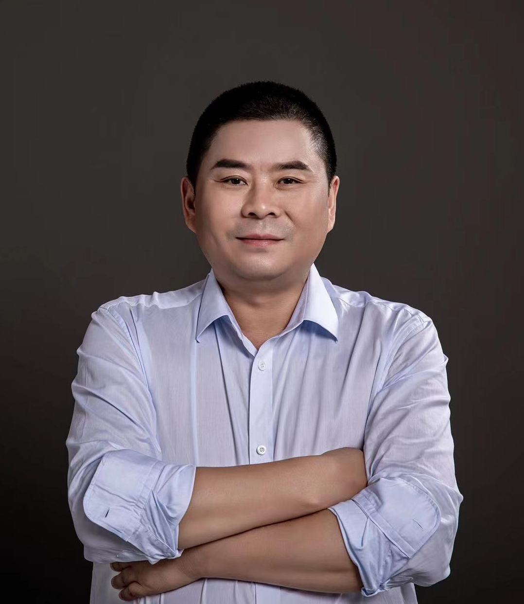  p data-id="go05o1b8a9">邹记福,男,生于19