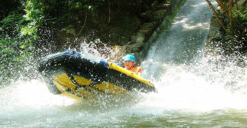  p>桂山大峡谷漂流位于风光秀丽的万绿湖桂山旅游区内,距 a href="#"