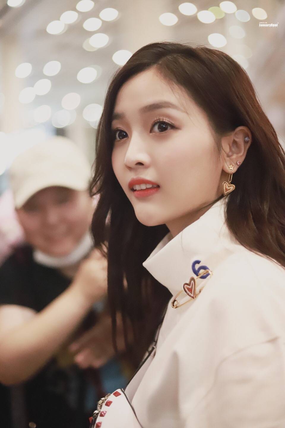  p>吴宣仪(         ,xuan yi),1995年1月26日出生于海南省海口市