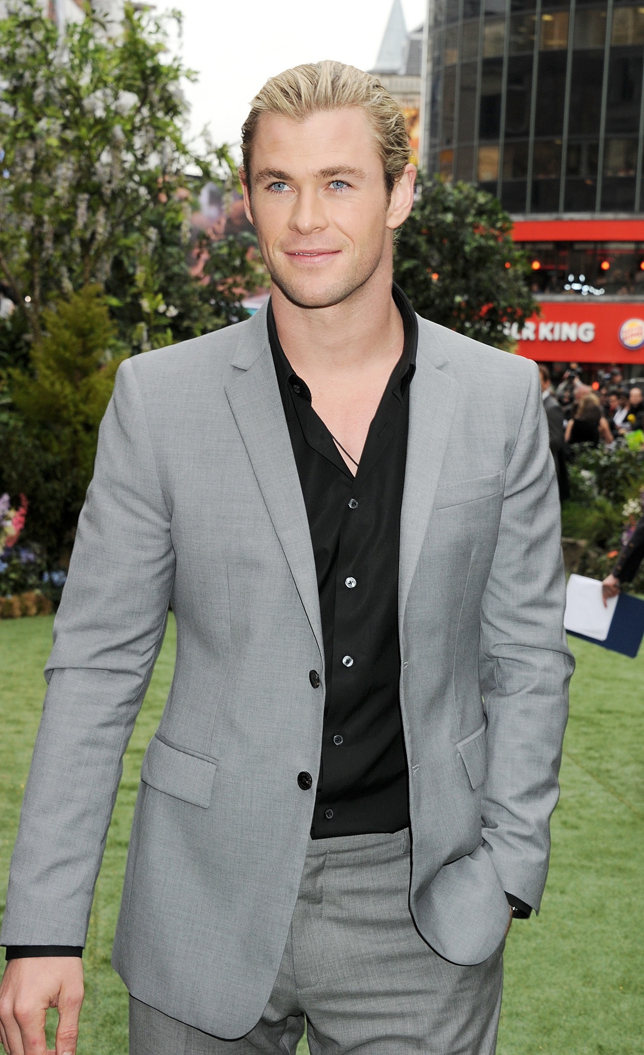 huntsman)是2012年 a target="_blank" href="/item/鲁伯特·山德斯