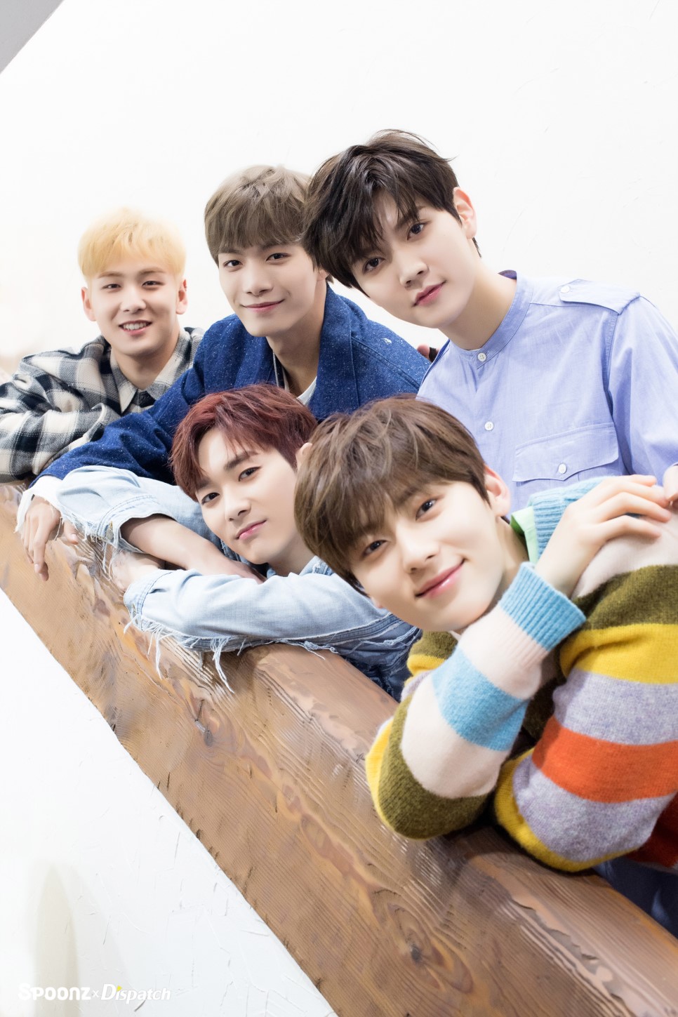  p>nuest(            ),是韩国 a href="#">pledis entertainment 