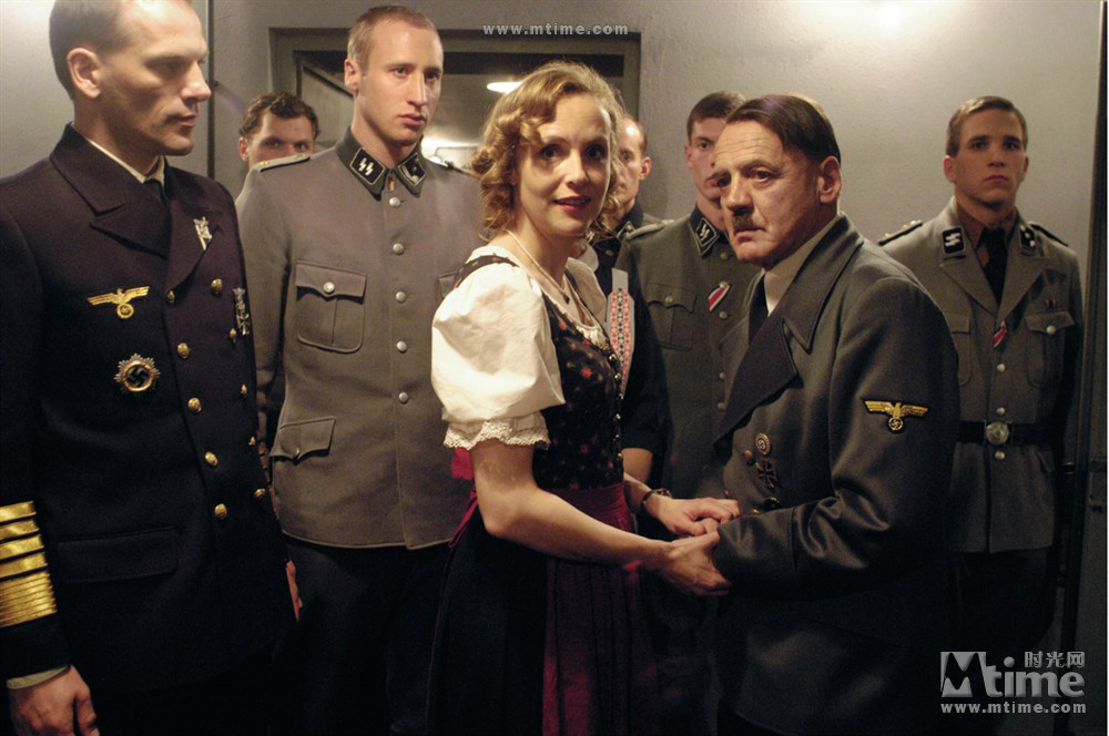  p>《帝国的毁灭》( i> a target="_blank" href="/item/德语/240836"