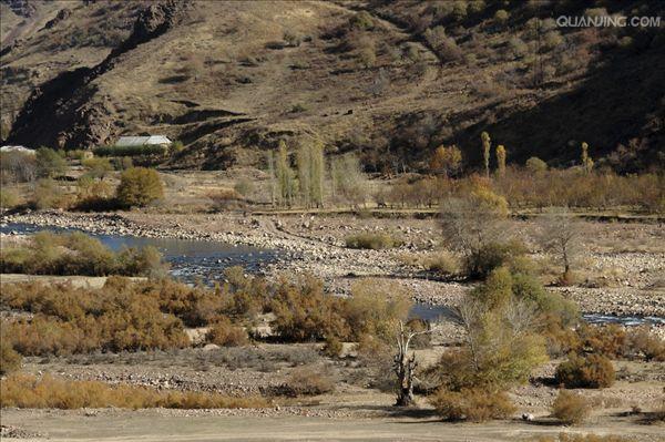  p>费尔干纳盆地(fergana valley),又称费尔干纳谷地,是 a target="