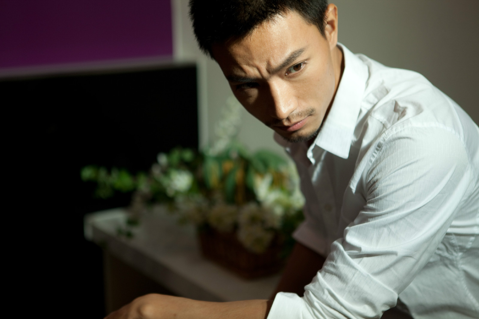  p>江明洋,原名江洋,4月11日出生于湖北省武汉市,中国内地男演员.