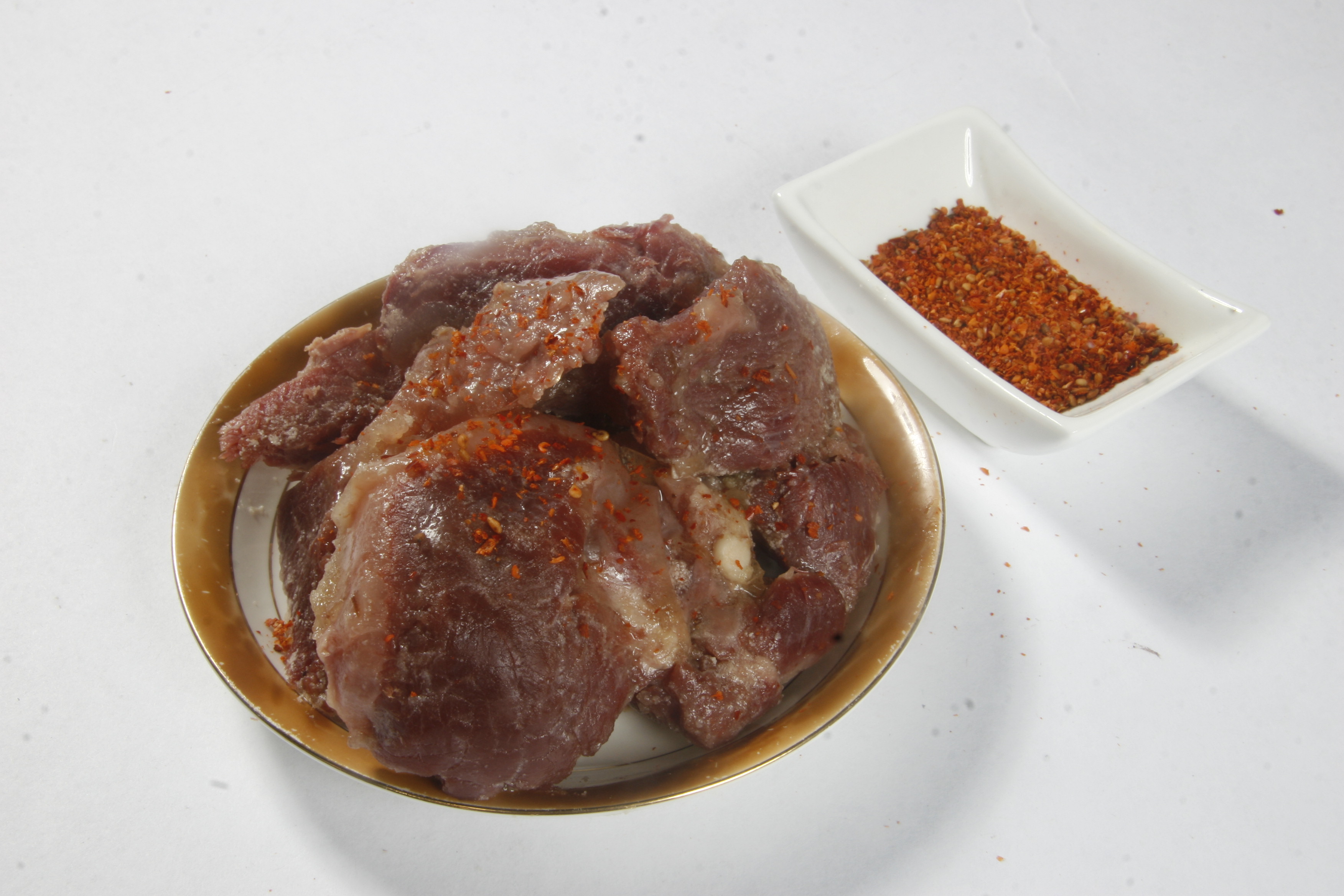  p>王光烧牛肉产于山东曹县,是具有浓厚的 a target="_blank" href="