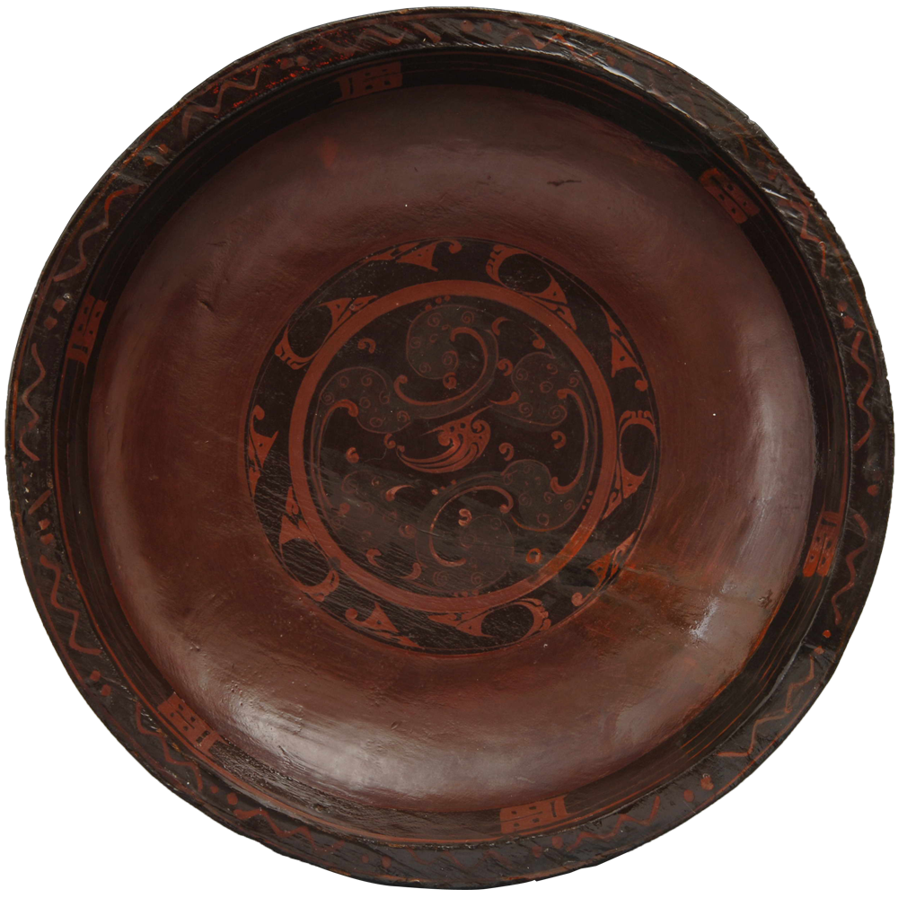 西汉云鸟纹漆盘