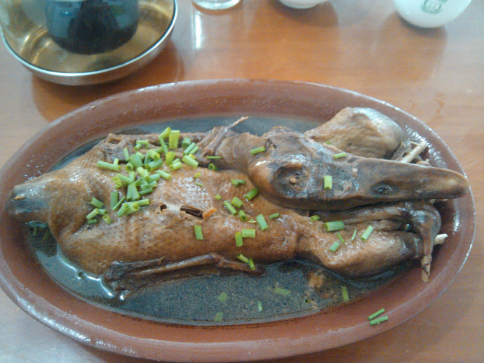 target="_blank" href="/item/嵊州">嵊州 /a>市传统的地方名菜,以本