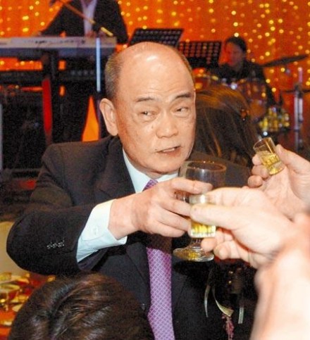 竹联的吴敦重整竹联帮,竹联帮实力大为增长,当时竹联帮成员就达500