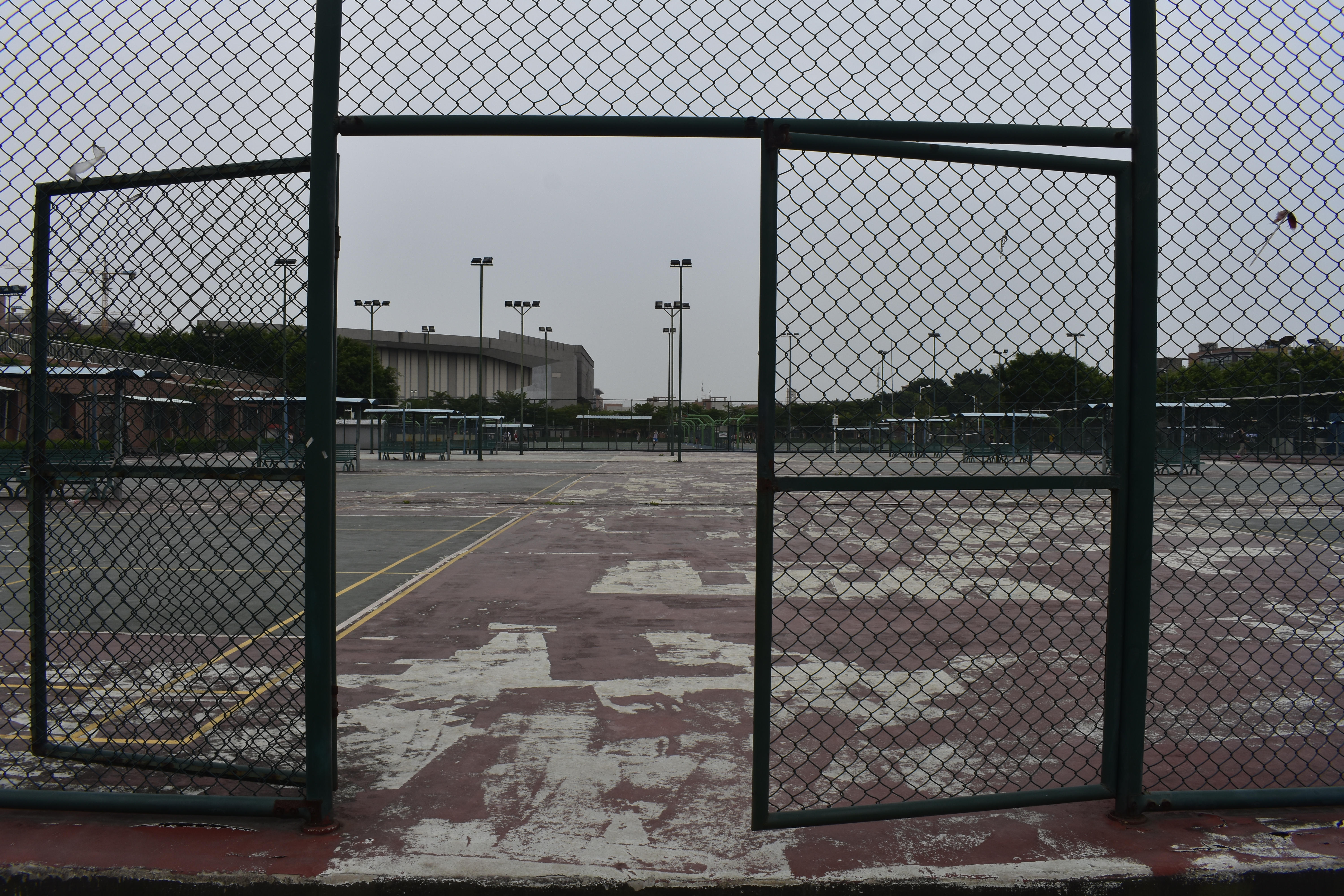  p>中山大学( i>sun yat-sen university /i>),简称 a target="_blank