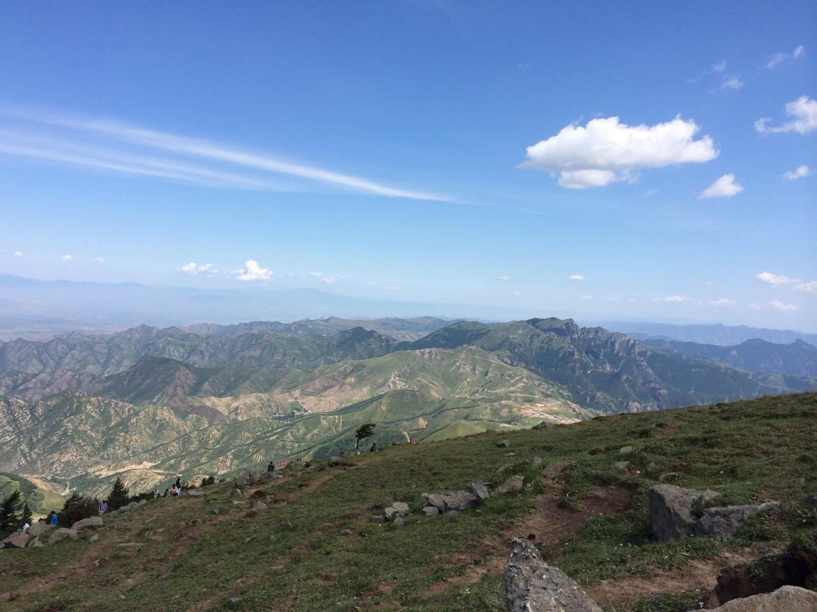  p data-id="gnwx3zoqz7">北京门头沟灵山风景区坐落于 a target="