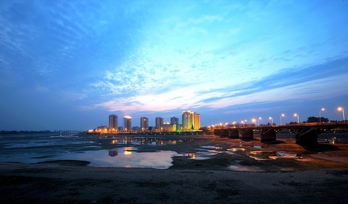 data-lemmaid="211125">六安市 /a>月亮岛位于六安市西部, a target="
