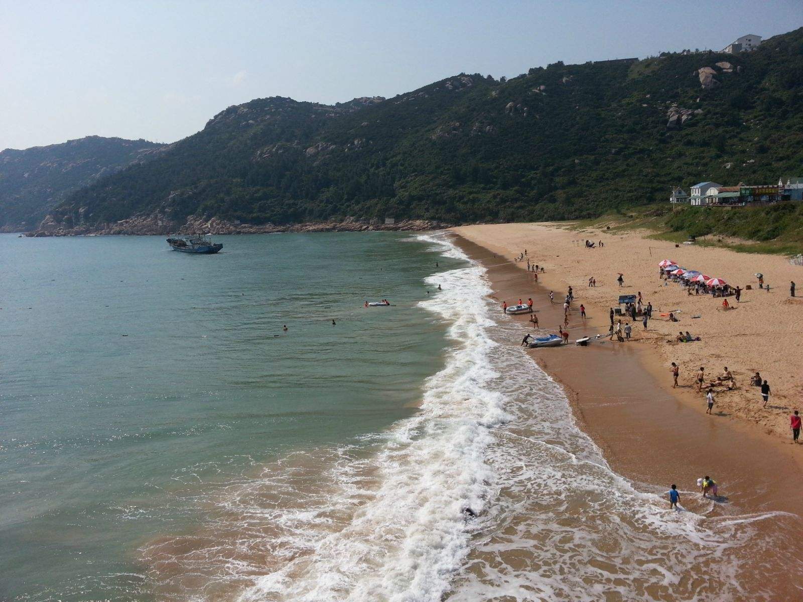  p>大沙岙--洞头最美丽的海滩,又名"黄金滩".