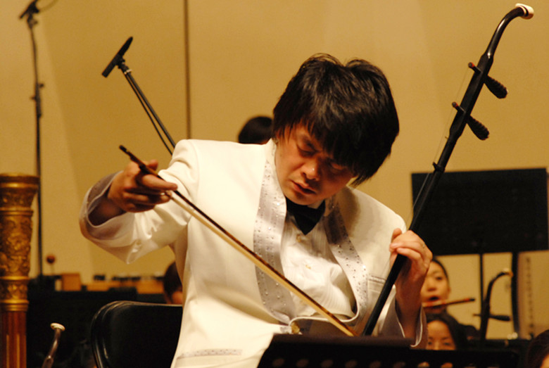  p data-id="gnazr0bbb8">万亿,当代青年二胡演奏家, a target="