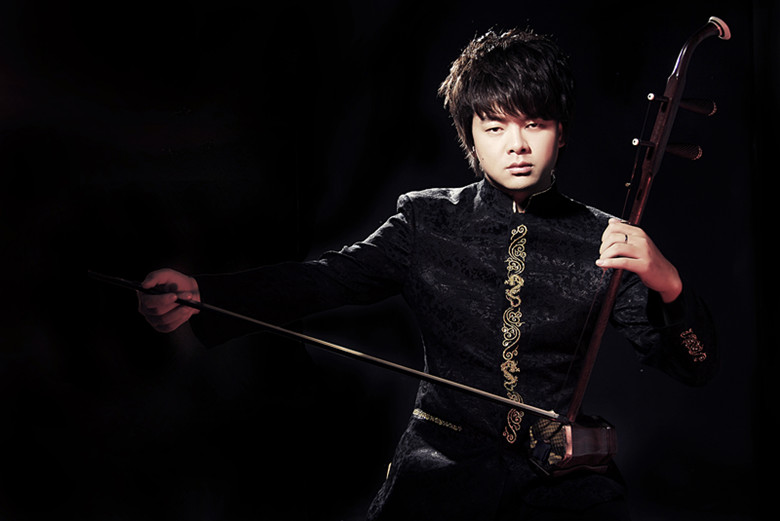  p data-id="gnazr0bbb8">万亿,当代青年二胡演奏家, a target="