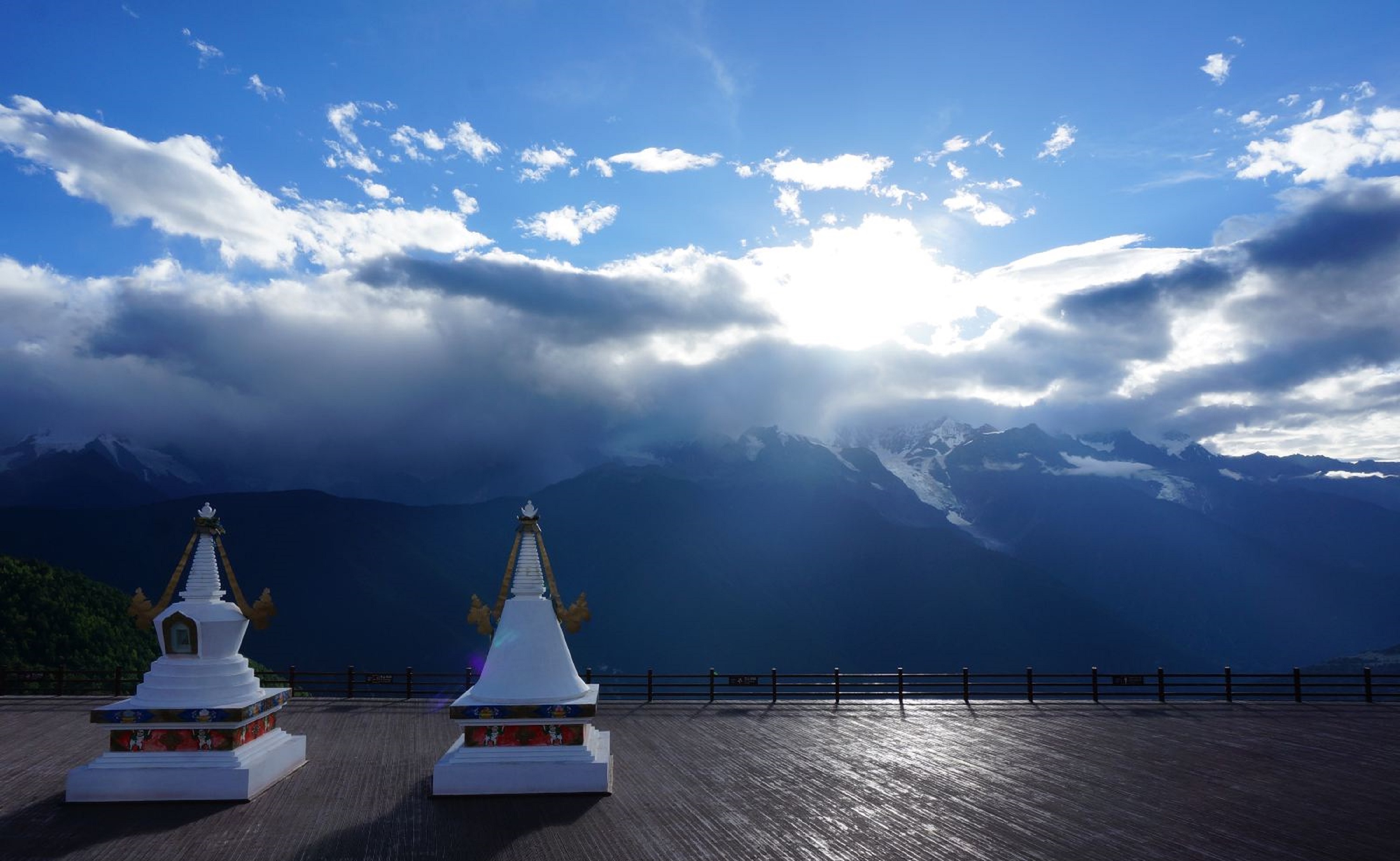  p data-id="go2dt1u81l">香格里拉市(shangri-la),云南省 a target="