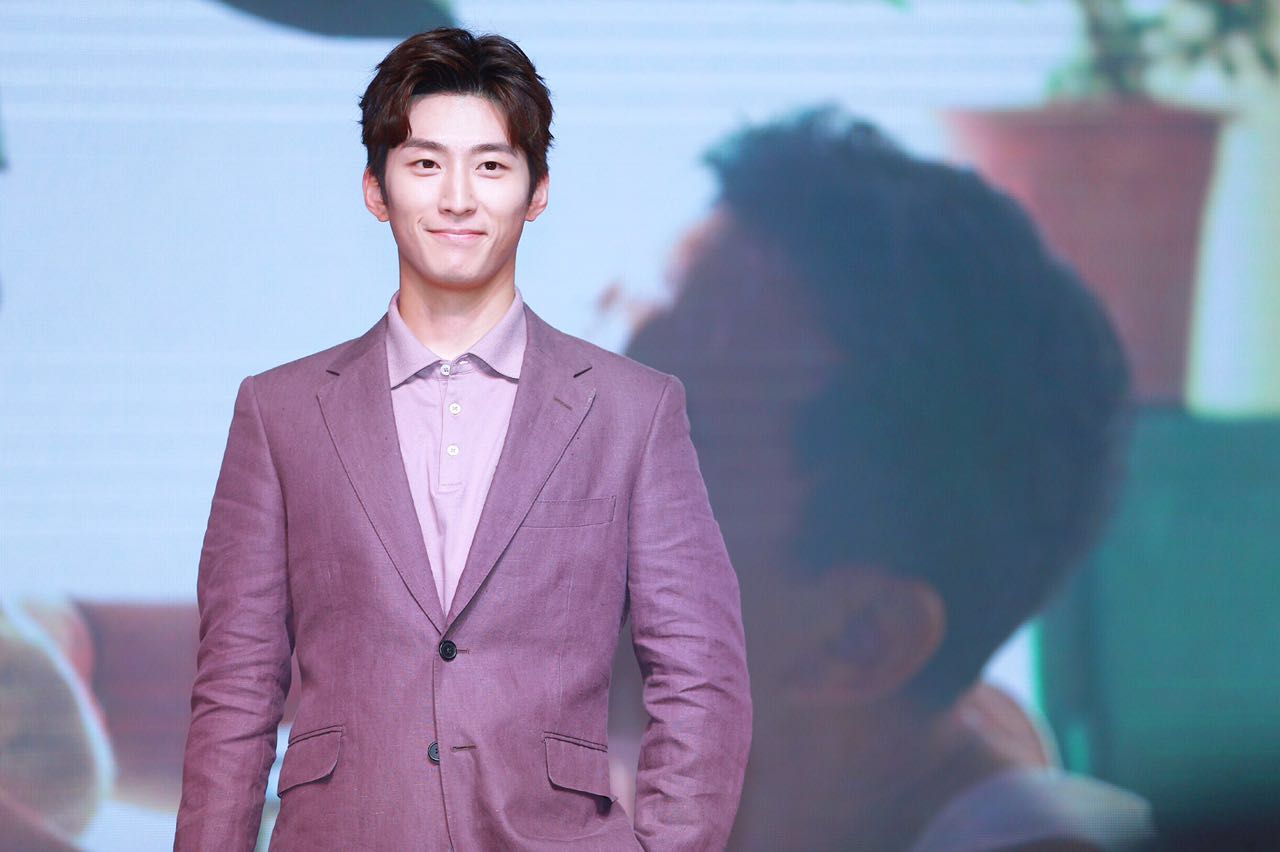  p>窦骁(shawn dou),1988年12月15日出生于陕西省西安市,华语影视男