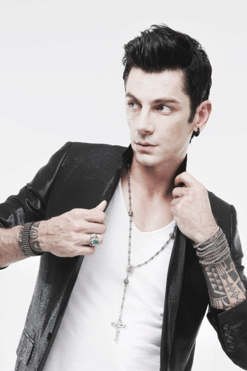  p data-id="gnswu49d1p">马克西姆·姆尔维察(maksim mrvica),1975年