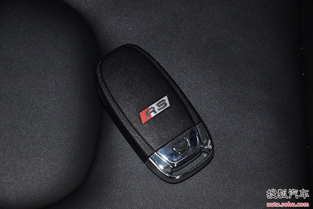 p data-id="go0gaebyv5">奥迪rs 5,奥迪的一辆高性能轿车.
