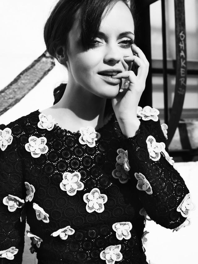  p>克里斯蒂娜·里奇 i>(christina ricci) /i>,1980年2月12日出生于