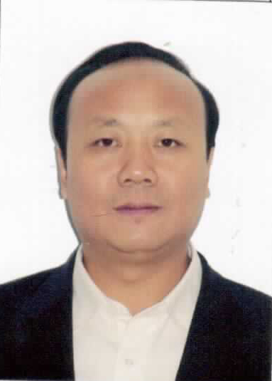 1998年加入中共党员,现任河南省安阳县铜冶镇东积善村党支部书记,河南